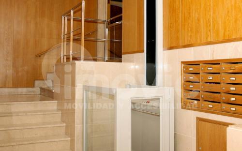 Vertical Platform stairlift